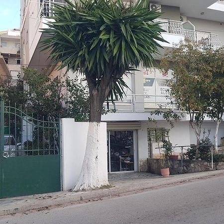 סרנדה Aralis Rooms מראה חיצוני תמונה