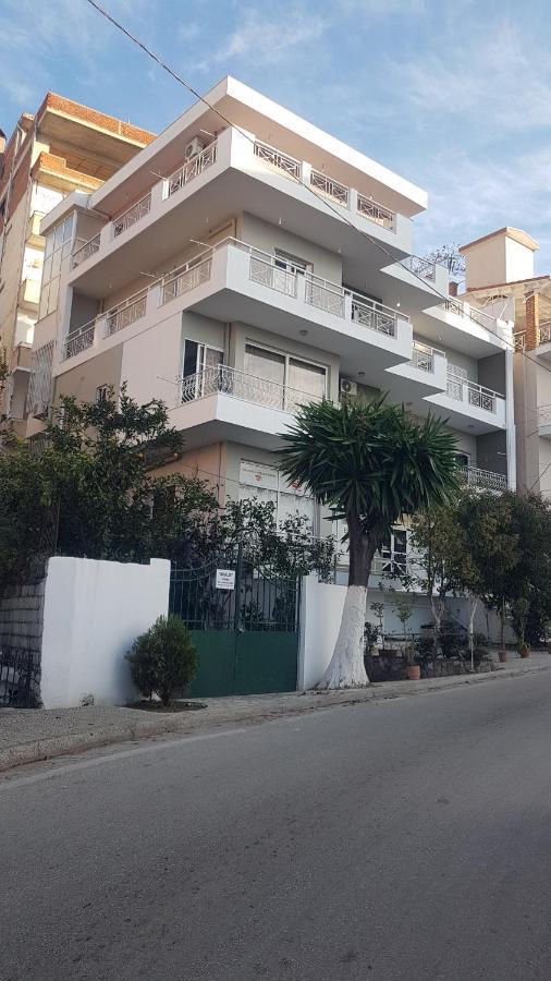 סרנדה Aralis Rooms מראה חיצוני תמונה