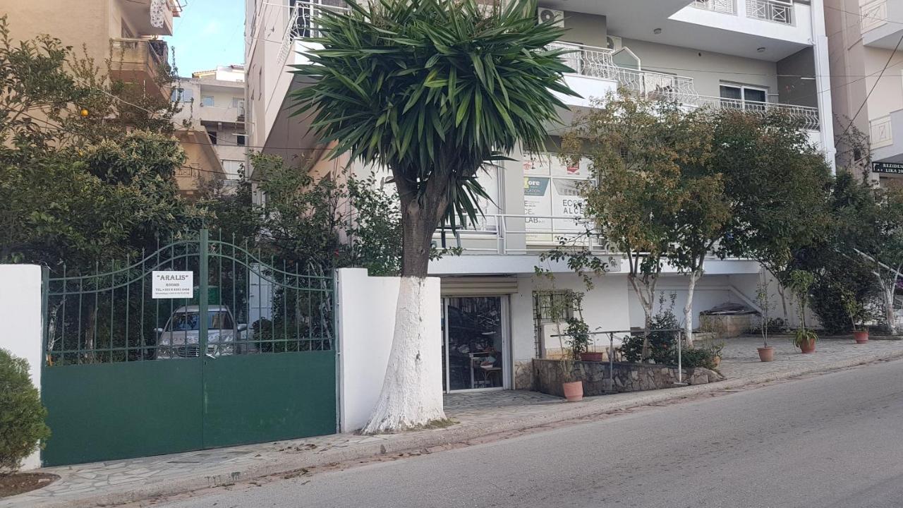 סרנדה Aralis Rooms מראה חיצוני תמונה