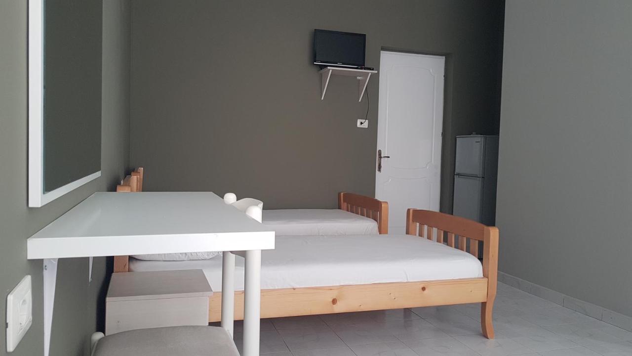 סרנדה Aralis Rooms מראה חיצוני תמונה