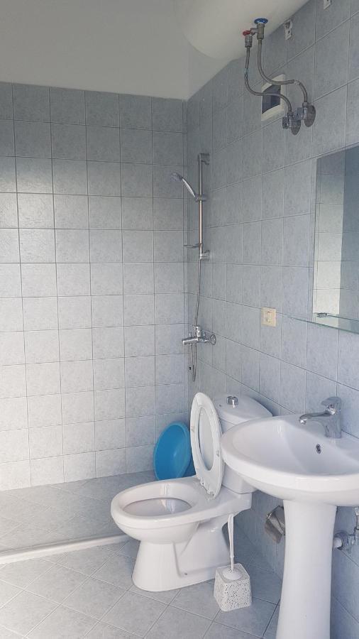 סרנדה Aralis Rooms מראה חיצוני תמונה