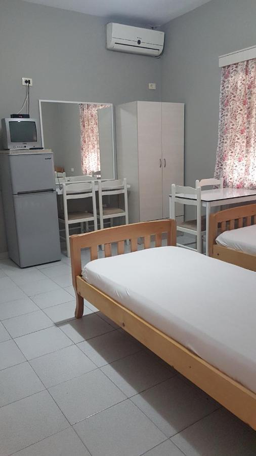 סרנדה Aralis Rooms מראה חיצוני תמונה